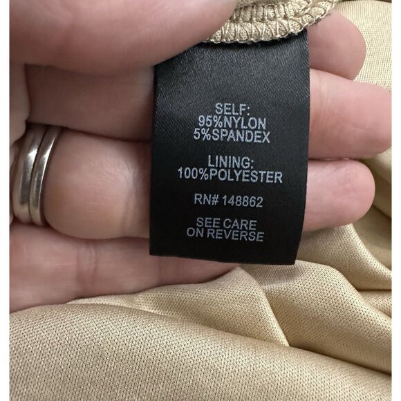 NWT Torrid Stretch Lace High Neck Tank Black Women’s Size 3XL Plus Size - Picture 6 of 8